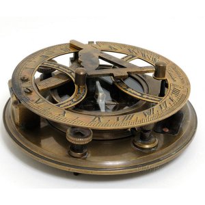 Old ND014 Fully Functional Sundial Compass In Wooden Box (large)