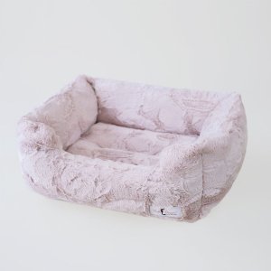 Hello 70036 Luxe Dog Bed