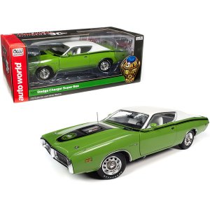 Autoworld AMM1260 1971 Dodge Charger Super Bee 383 Magnum Go Green Wit