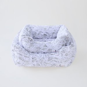 Hello 70068 Deluxe Dog Bed