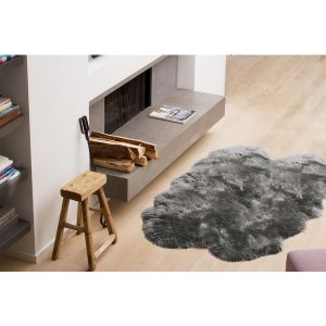 Homeroots.co 317030 48 X 72 Gray Quattro Sheepskin Wool Area Rug