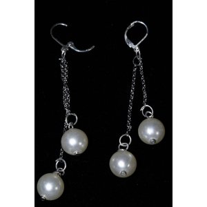 Wild 291 Faux Pearls Dangle Earrings