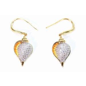 Wild MAGMIR-7 Conch Shell Earrings