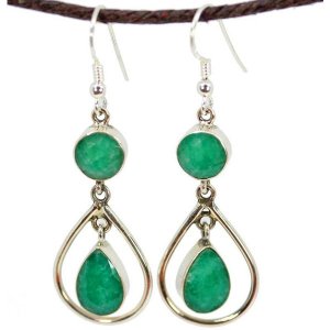 Wild 3UHGRQTZ116 Round And Pear Shaped Green Quartz Danglers