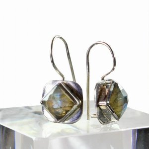 Wild 3UHLAB175 Labradorite Sparkle Hook Earrings