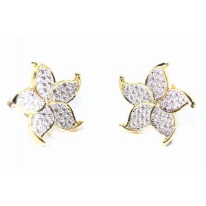 Wild MAGMIR-8 Five Petal Flower Stud Earrings