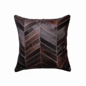 Homeroots.co 316842 18 X 18 X 5 Chocolate - Pillow