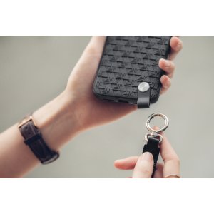 Moshi 99MO117004 Military-grade Drop Protection With A Removable Wrist