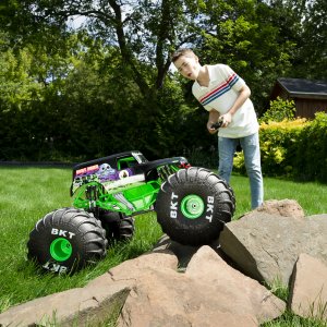 Spin 6046197 Monster Jam  Mega Grave Digger