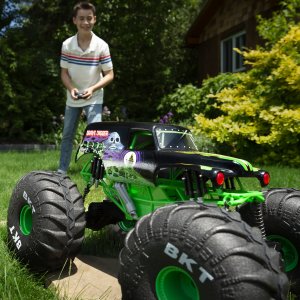 Spin 6046197 Monster Jam  Mega Grave Digger