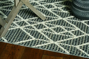 Homeroots.co 375557 116 X 152 Grey Polypropylene Rug