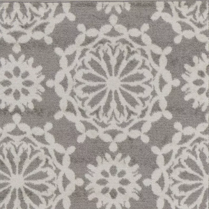 Homeroots.co 375385 94 X 130 Grey Or  Ivory  Polypropylene Rug