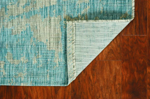 Homeroots.co 375216 94 X 130 Teal Polypropylene Rug