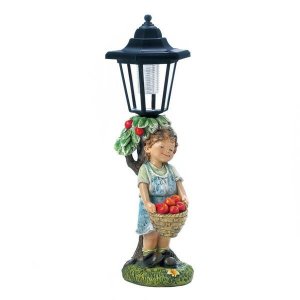 Summerfield 10018275 Apple Basket Solar Street Light Statue