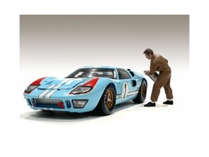 American 76388 Race Day 1 Figurine Vi For 124 Scale Models By