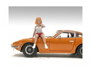 American AD76293 Car Meet 2 Figurine V For 118 Scale Models By