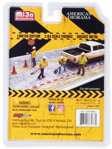 American 76478 Public Works 7 Piece Diecast Set (4 Figurines And 3 Acc