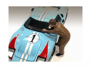 American 76387 Race Day 1 Figurine V For 124 Scale Models By