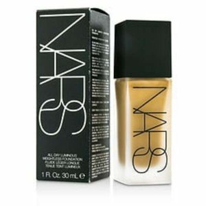 Nars 271038 By  All Day Luminous Weightless Foundation - Syracuse (med