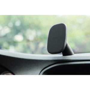 Moshi 99MO122003 Easily Mounted Anywhere In Your Car Using The Vent Cl