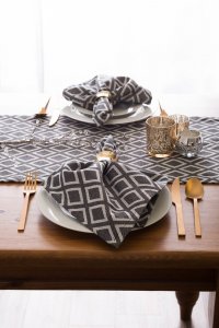 Dii CAMZ38706S Black And White Diamond Pattern Table Runner - 72 Inche