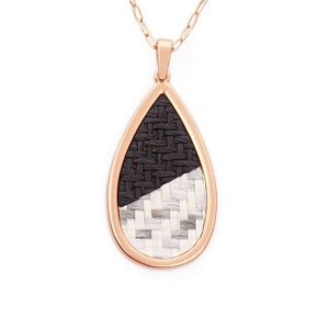 Dobbi MYN1394 Teardrop Shaped Rattan Pendant Necklace (pack Of 1)