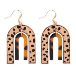 Dobbi ME9553 Tortoise U Shaped Upside Down Hook Earrings (pack Of 1)