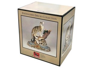 Bulk AD296 Endangered Species Collection Clouded Leopard Figurine