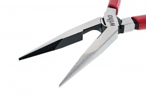 Wiha 32621 Wiha Classic Grip Long Nose Pliers - 8 Inch Precision Tool